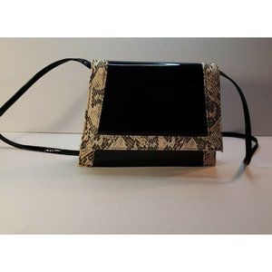 Unbranded Black Patent Leather and Faux Snakeskin Medium Snap Shoulder Bag